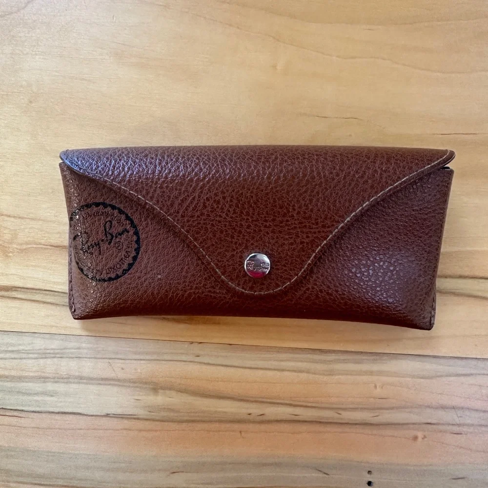 Ray Ban Clubmaster Classic Polished Tortoise on Gold - Picture 7 of 7